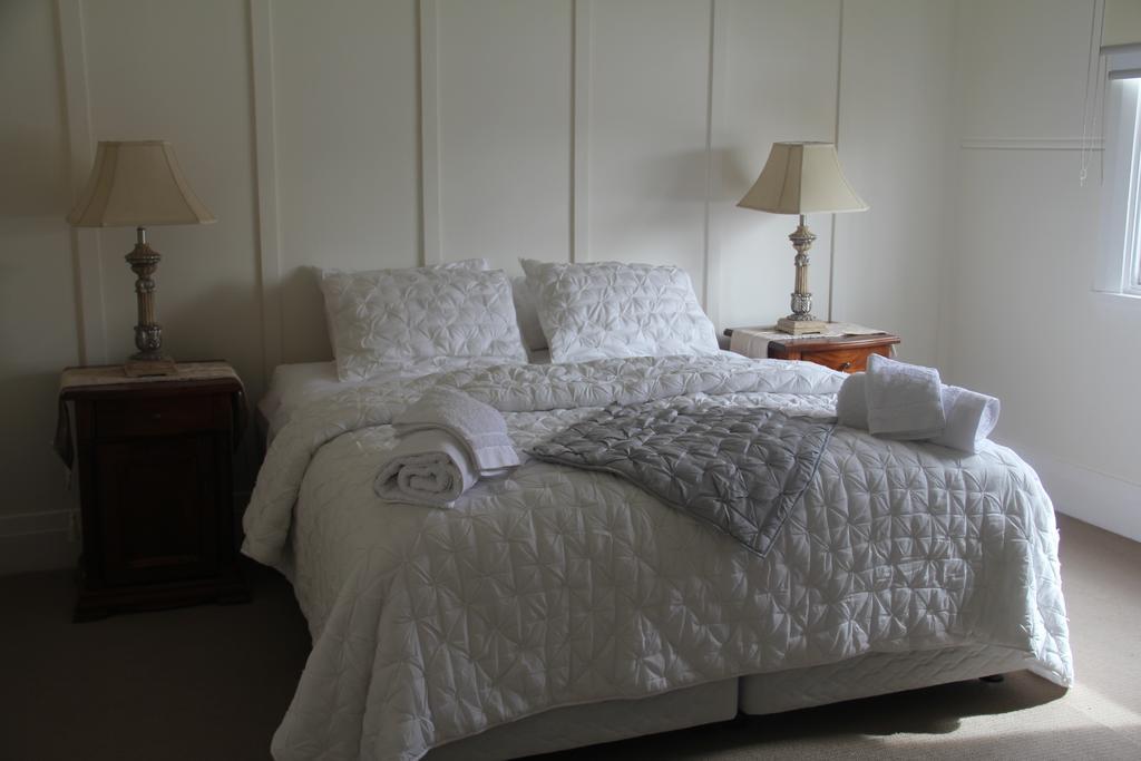 Mentor Chambers Apartment Bed & Breakfast West Wyalong Kamer foto